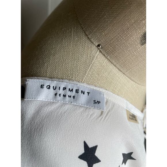 Equipment Femme Layla Cami Tank Top 100% Silk Adjustable Straps Stars Small - Picture 5 of 7